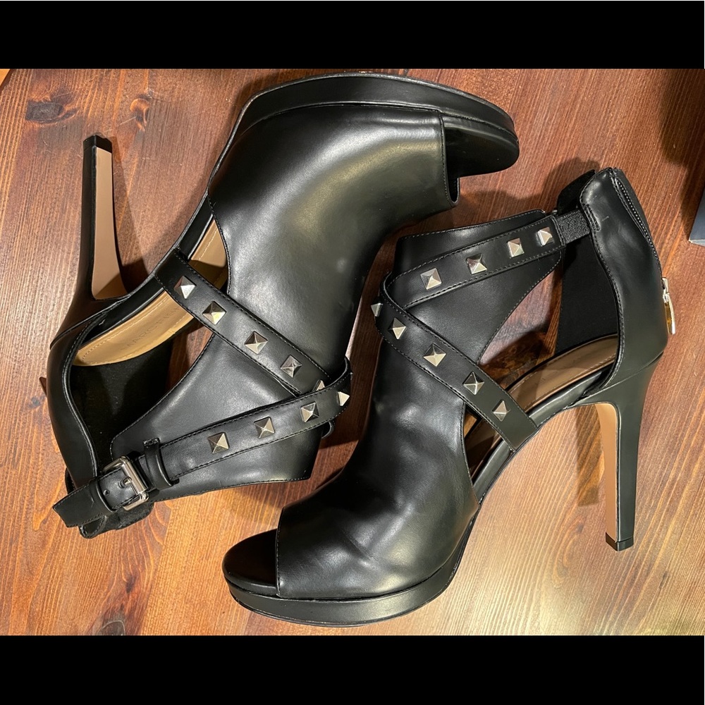 Marc Fisher Mahiya Platform Sandal - image 1